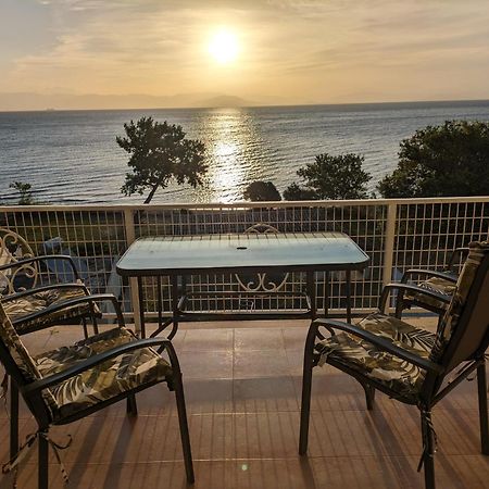 Sea View Apartment With Swimning Pool Mesongí Екстериор снимка