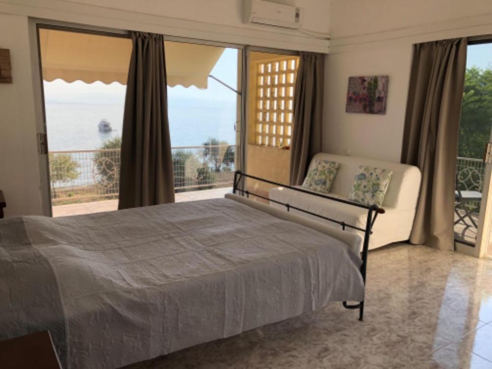 Sea View Apartment With Swimning Pool Mesongí Екстериор снимка